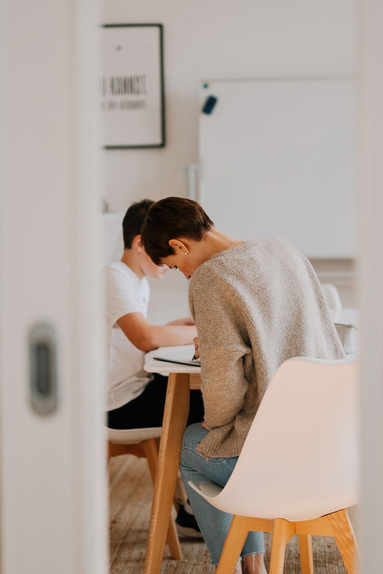 Für die Schulbegleitung suchen wir Menschen, die Kinder im Schulalltag zuverlässig, geduldig und empathisch unterstützen. Die Tätigkeit ist auf ca. 20 bis 25 Stunden am Vormittag ausgelegt und findet hauptsächlich im Umkreis von Lübbecke statt.